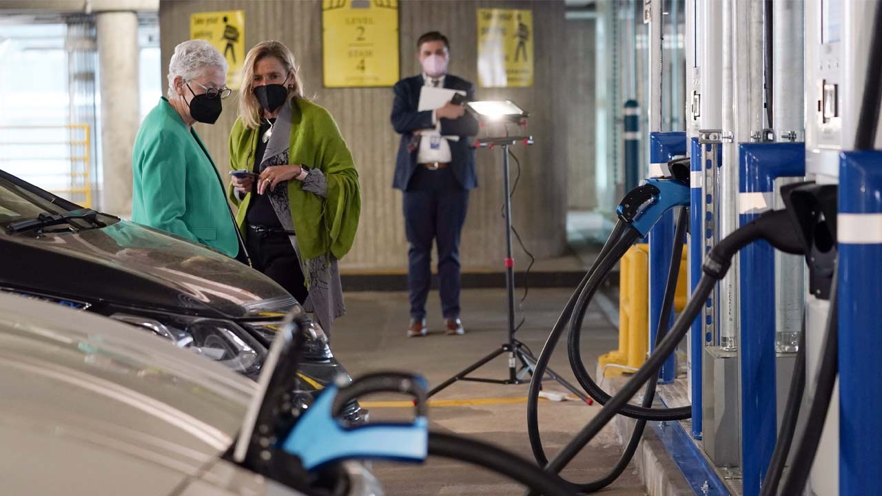 Auto Dealerships Increase Pressure Against EV Sales Quotas Auto Dealerships Increase Pressure Against EV Sales Quotas