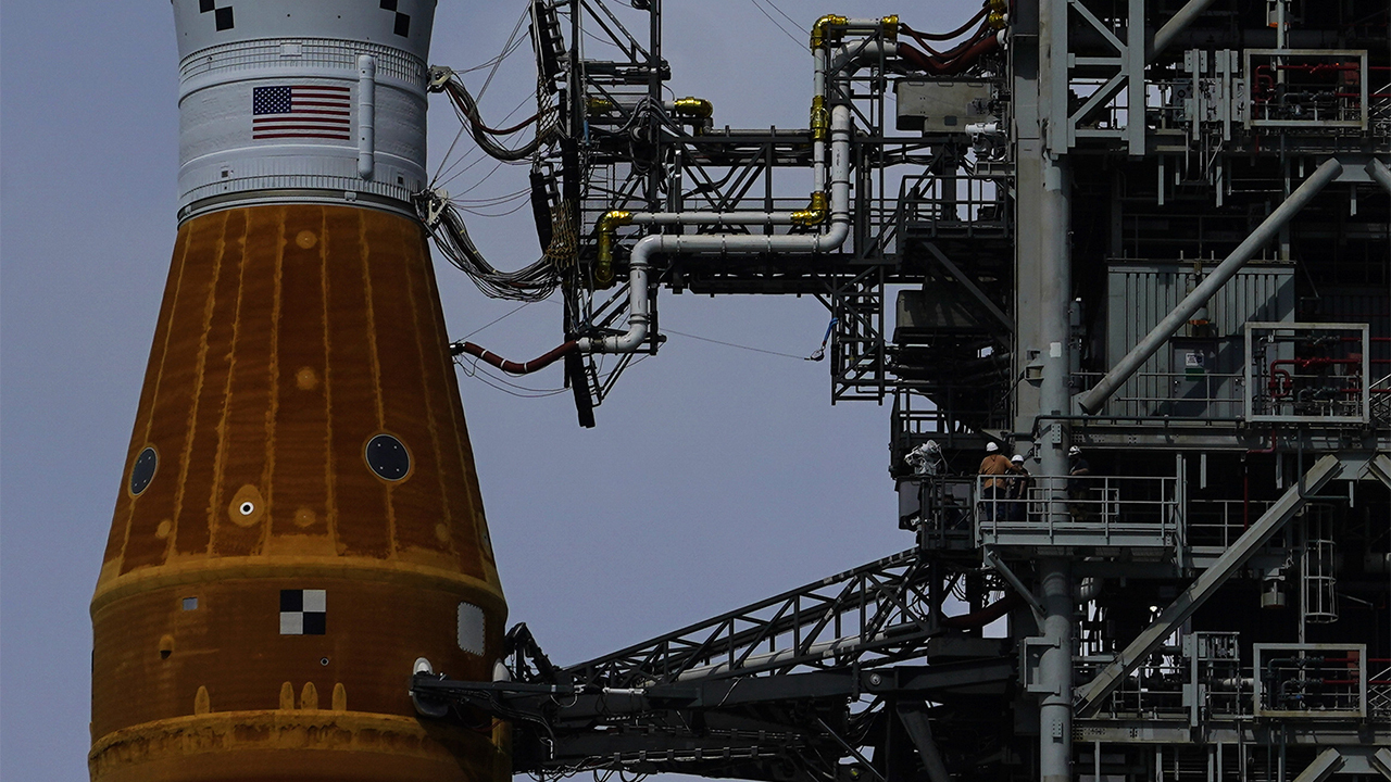 Blue Origin's Launch Scrubbed: Details On The Subsystem Issue Blue Origin's Launch Scrubbed: Details On The Subsystem Issue