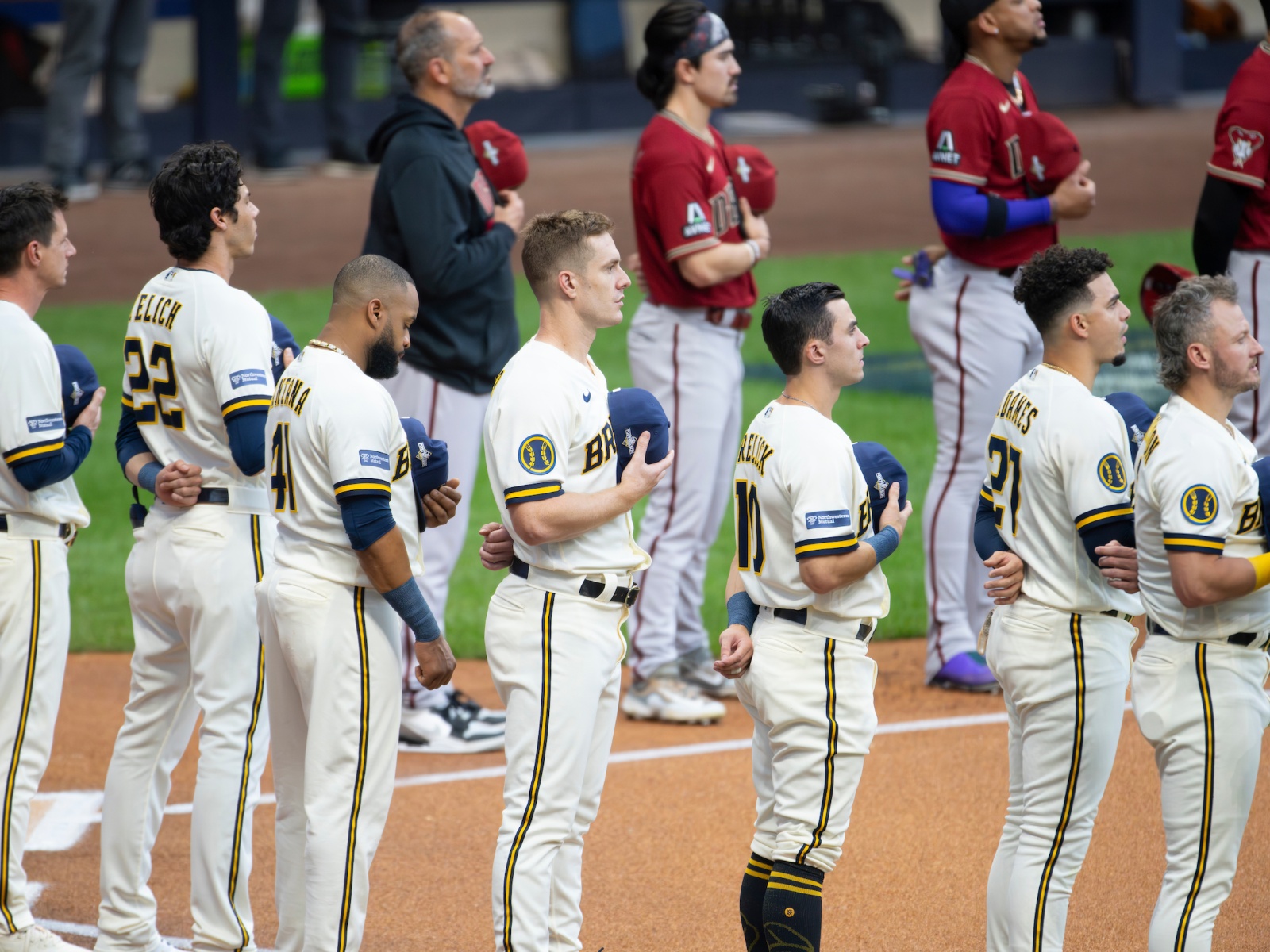 Brewers Fall To Diamondbacks In Dramatic Ninth Inning Finish Brewers Fall To Diamondbacks In Dramatic Ninth Inning Finish