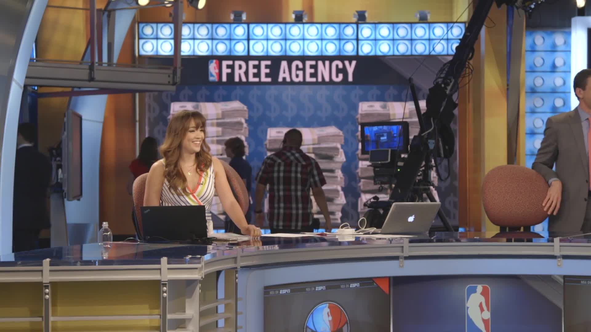 Cassidy Hubbarth Receives Moving Tribute From ESPN Colleagues Cassidy Hubbarth Receives Moving Tribute From ESPN Colleagues