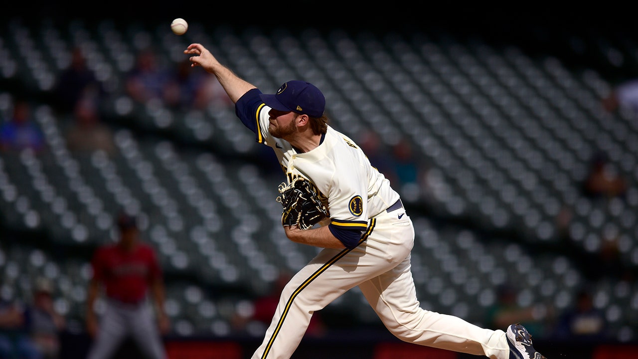 Diamondbacks' Five-Run Ninth Delivers Walk-Off Win Against Brewers Diamondbacks' Five-Run Ninth Delivers Walk-Off Win Against Brewers