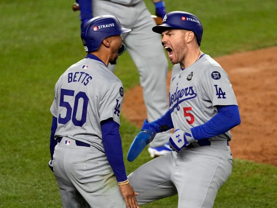 Dodgers' Roberts Admits One Hit Changed The World Series Outcome Dodgers' Roberts Admits One Hit Changed The World Series Outcome