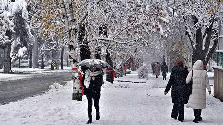 Erzurum'da Kar Tatili Var Mı? 24 Şubat Pazartesi Okul Bilgisi Erzurum'da Kar Tatili Var Mı? 24 Şubat Pazartesi Okul Bilgisi