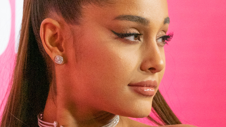 Professional Help Behind Ariana Grande's Stunning Hair And Tattoo Debut Professional Help Behind Ariana Grande's Stunning Hair And Tattoo Debut