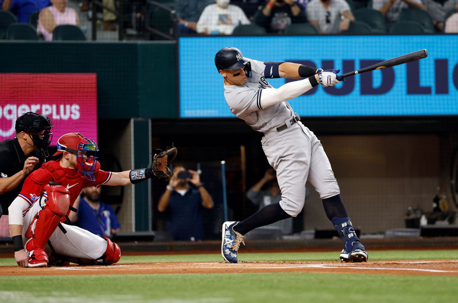 Record-Breaking 9 Home Runs: Aaron Judge's Historic Performance Leads Yankees Record-Breaking 9 Home Runs: Aaron Judge's Historic Performance Leads Yankees