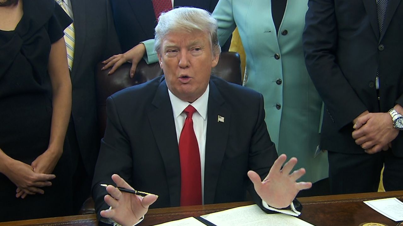 Trump Lawsuit Prompts 60 Minutes Executive Producer's Exit Trump Lawsuit Prompts 60 Minutes Executive Producer's Exit